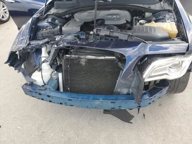 2017 CHRYSLER 300C   