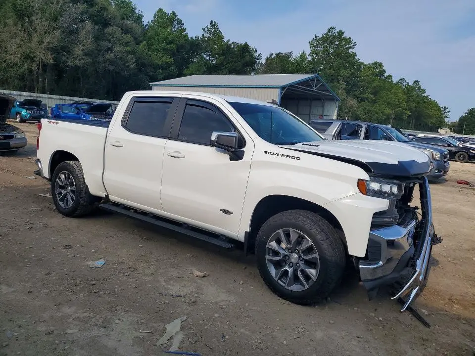 2021 CHEVROLET SILVERADO K1500 LT  