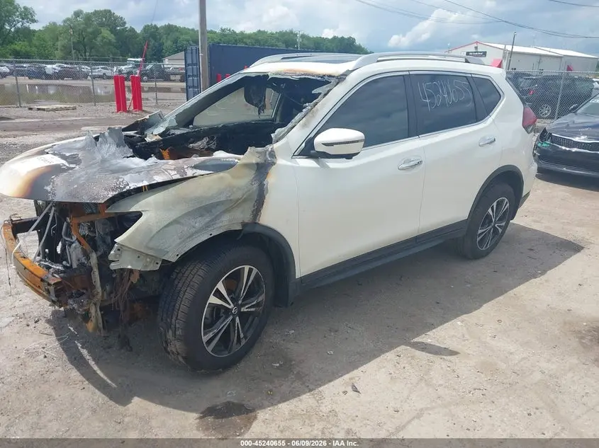 2019 NISSAN ROGUE SV
