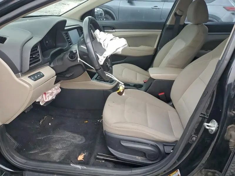 2020 HYUNDAI ELANTRA SEL  