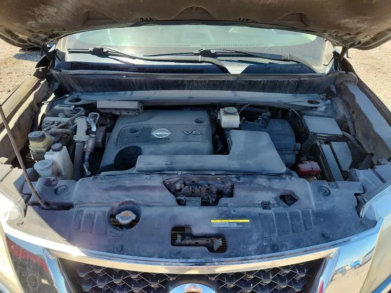2015 NISSAN PATHFINDER SV  
