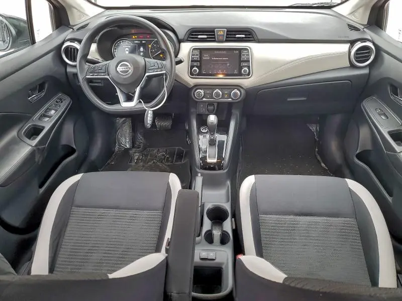 2020 NISSAN VERSA SV  