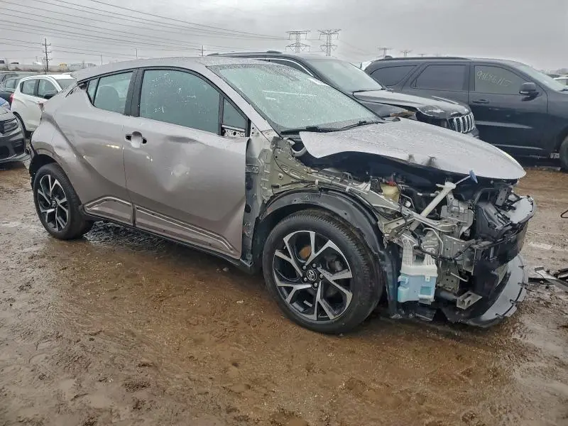 2018 TOYOTA C-HR XLE  