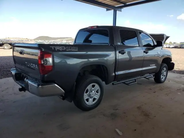 2015 TOYOTA TUNDRA CREWMAX SR5  