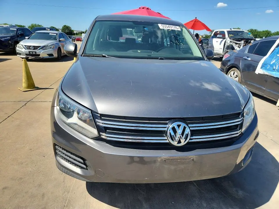 2014 VOLKSWAGEN TIGUAN S  