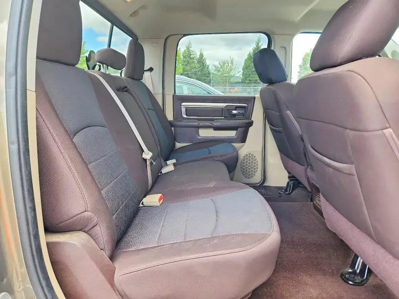 2013 RAM 2500 SLT  