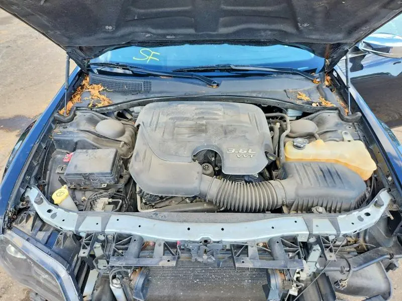 2015 CHRYSLER 300C   