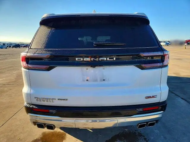 2024 GMC ACADIA DENALI  