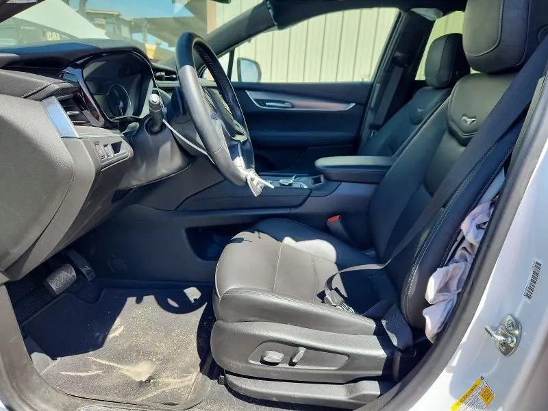 2025 CADILLAC XT5 LUXURY  