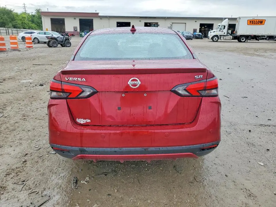 2020 NISSAN VERSA SR  