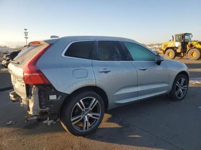 2018 VOLVO XC60 T5 MOMENTUM  