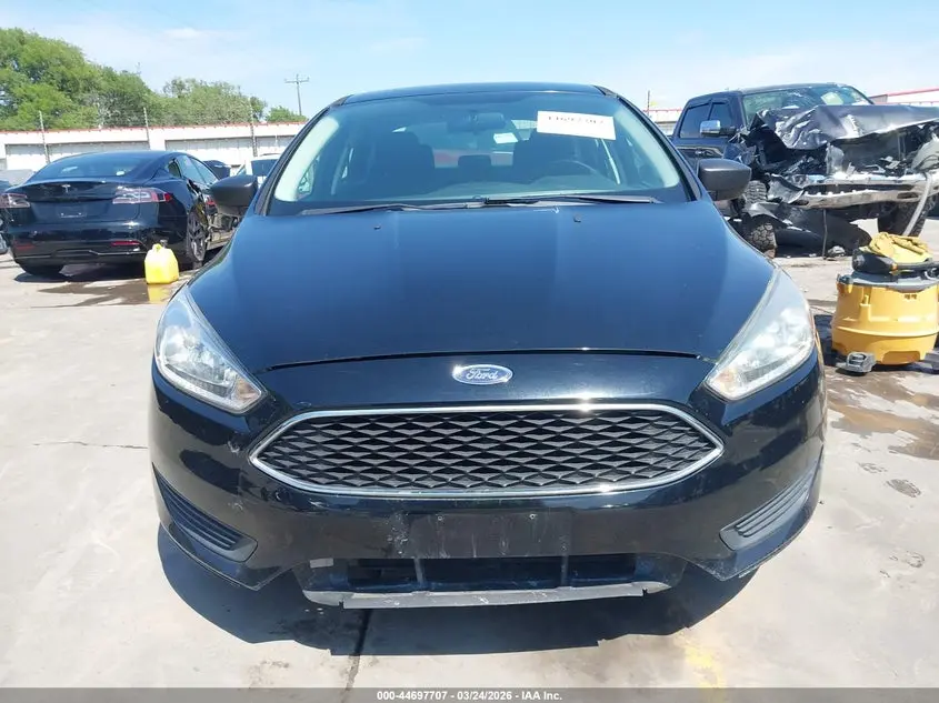 2016 FORD FOCUS S