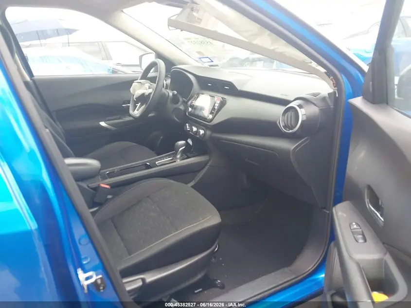2024 NISSAN KICKS SV XTRONIC CVT