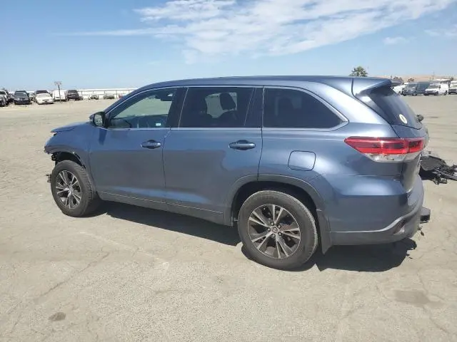 2019 TOYOTA HIGHLANDER LE  