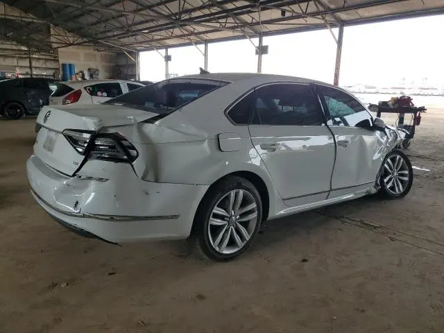 2017 VOLKSWAGEN PASSAT SE  