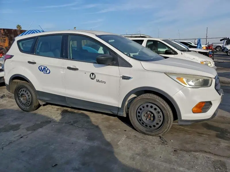 2017 FORD ESCAPE S  