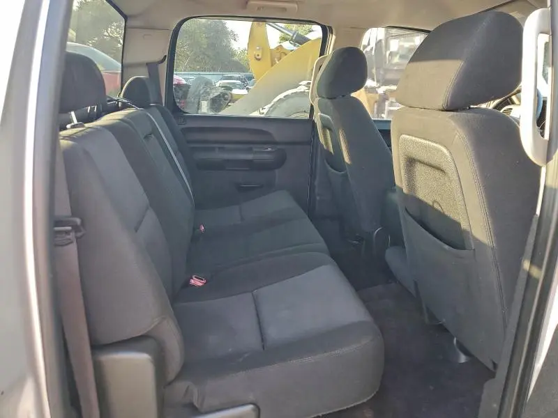 2011 CHEVROLET SILVERADO C1500 LS  