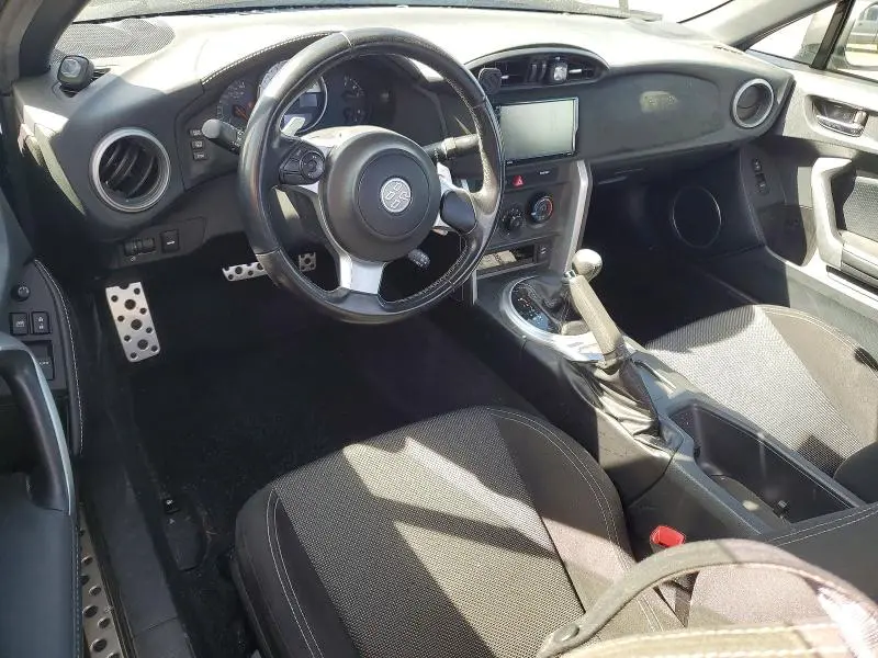 2017 TOYOTA 86 BASE  