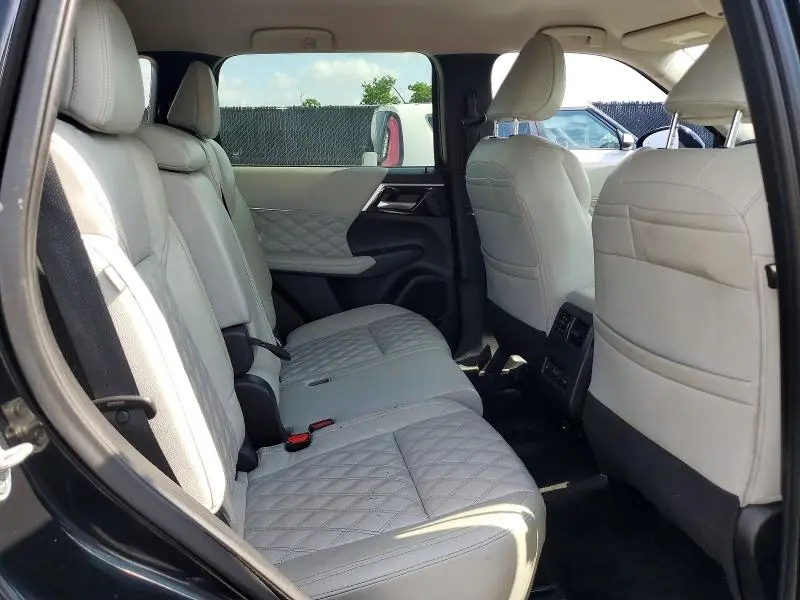 2022 MITSUBISHI OUTLANDER SEL  