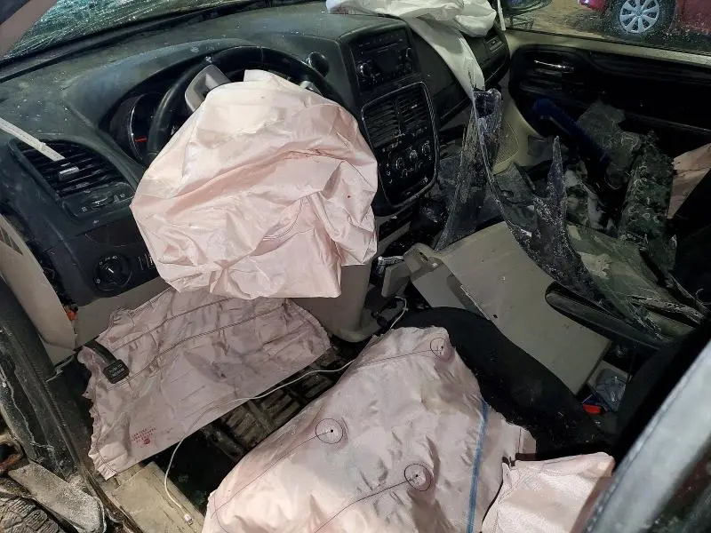 2017 DODGE GRAND CARAVAN SE  