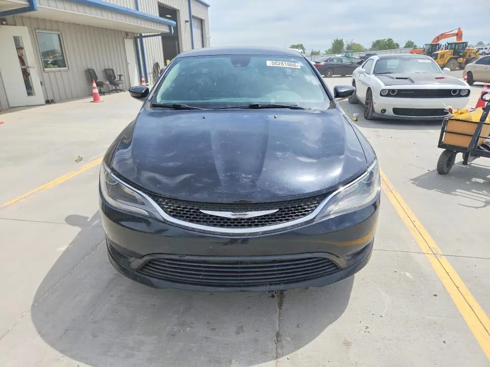 2016 CHRYSLER 200 LX  