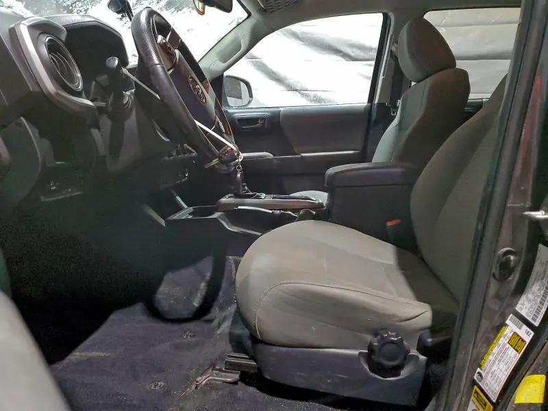 2016 TOYOTA TACOMA SR5 V6  