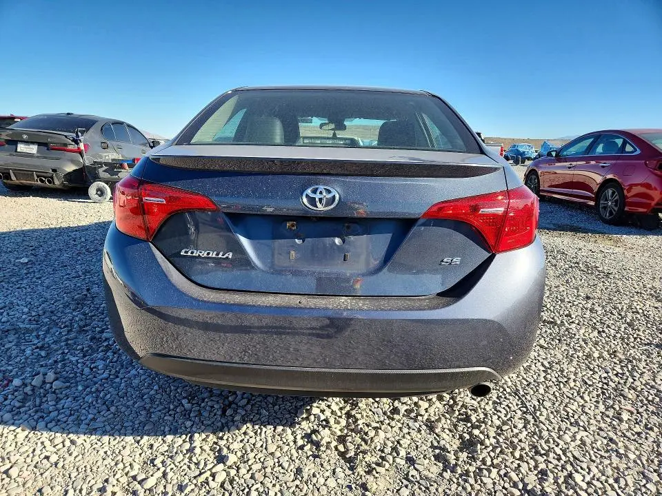 2017 TOYOTA COROLLA SE  