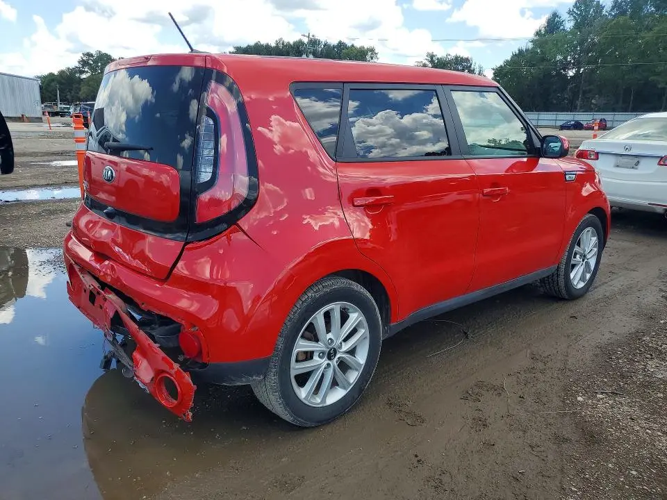 2019 KIA SOUL +  