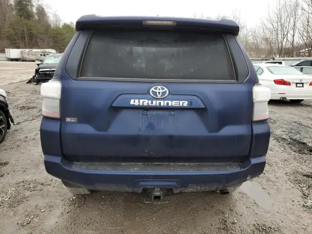 2023 TOYOTA 4RUNNER SE  