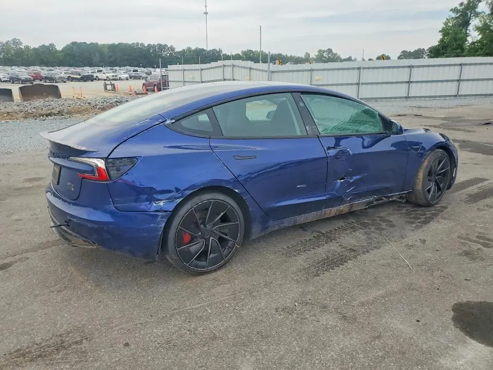 2024 TESLA MODEL 3   