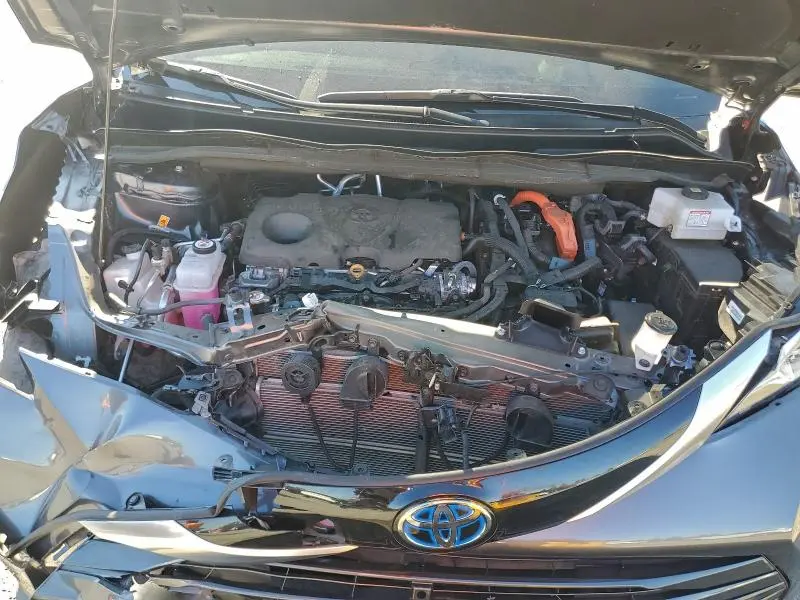 2025 TOYOTA SIENNA LIMITED  