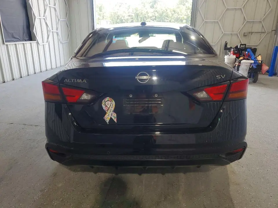 2024 NISSAN ALTIMA SV  