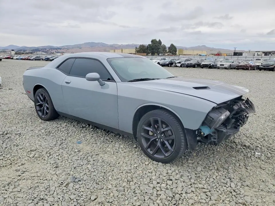 2021 DODGE CHALLENGER SXT  