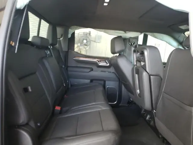 2023 CHEVROLET SILVERADO C1500 LT  