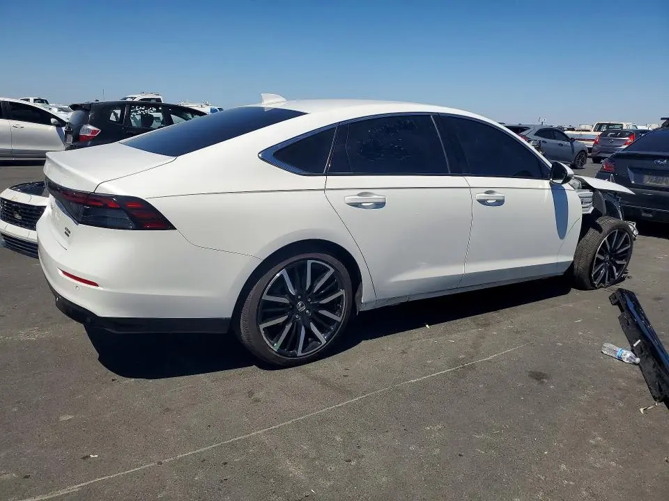 2023 HONDA ACCORD TOURING HYBRID  