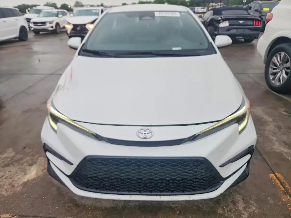 2024 TOYOTA COROLLA SE  
