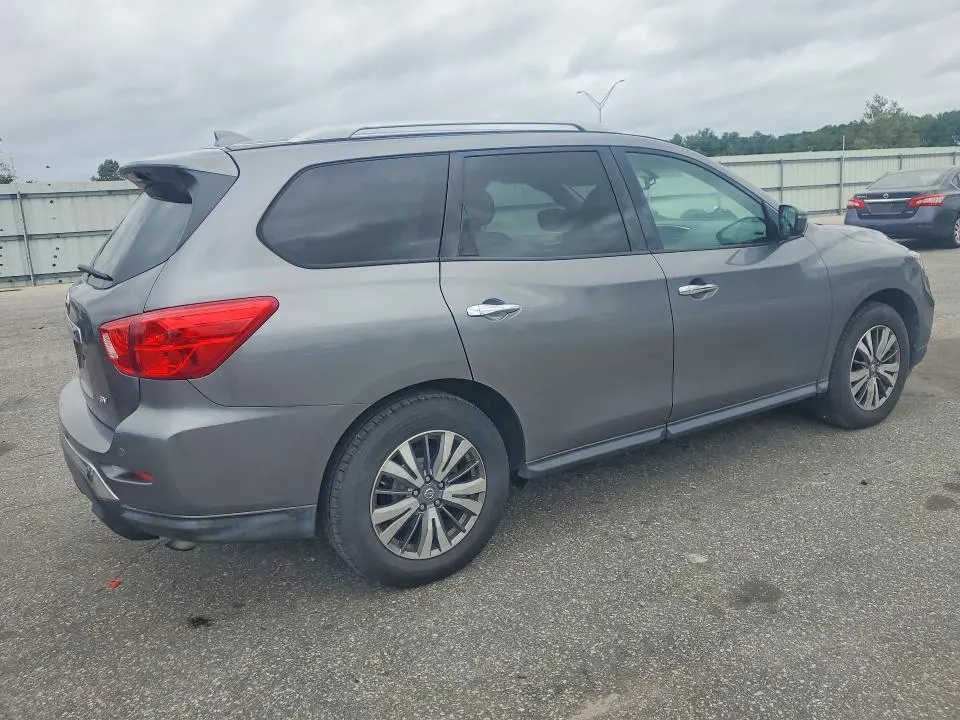 2020 NISSAN PATHFINDER SV  