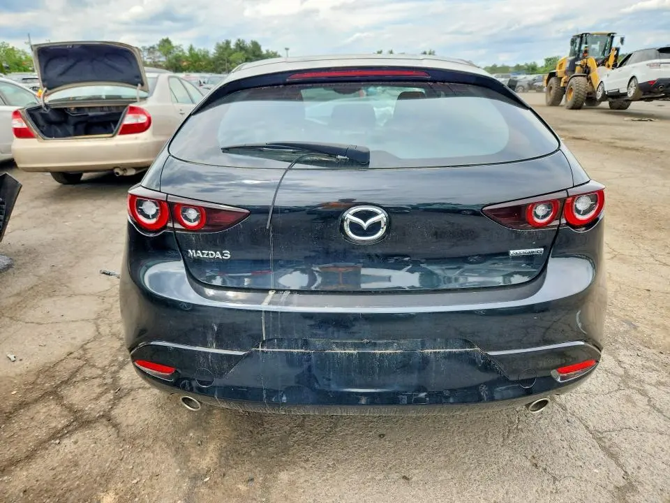 2024 MAZDA 3 PREFERRED  