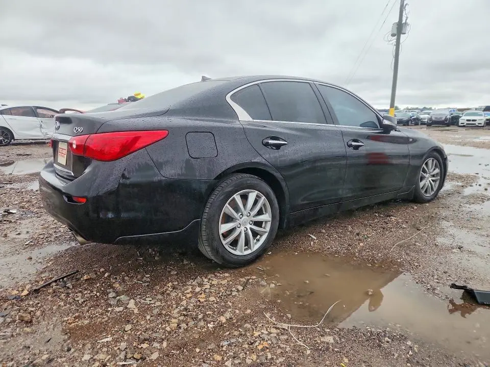 2015 INFINITI Q50   
