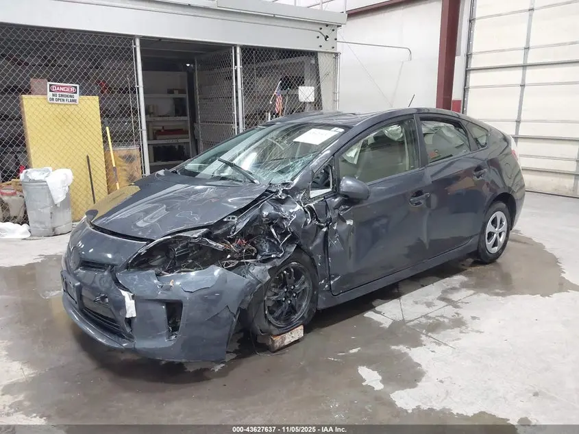 2015 TOYOTA PRIUS TWO