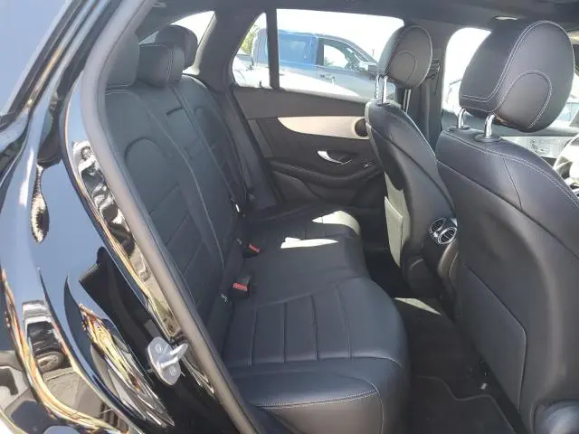 2020 MERCEDES-BENZ GLC 300  