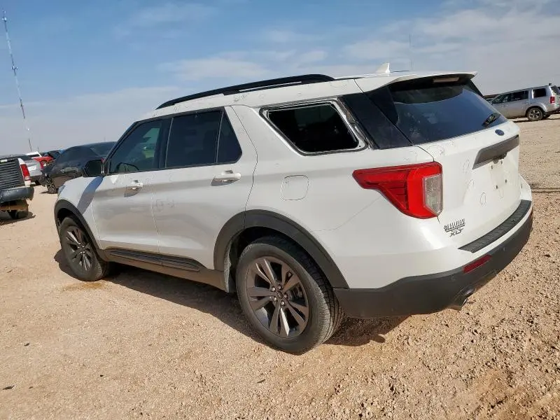 2021 FORD EXPLORER XLT  
