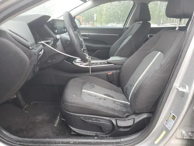 2021 HYUNDAI SONATA SE  