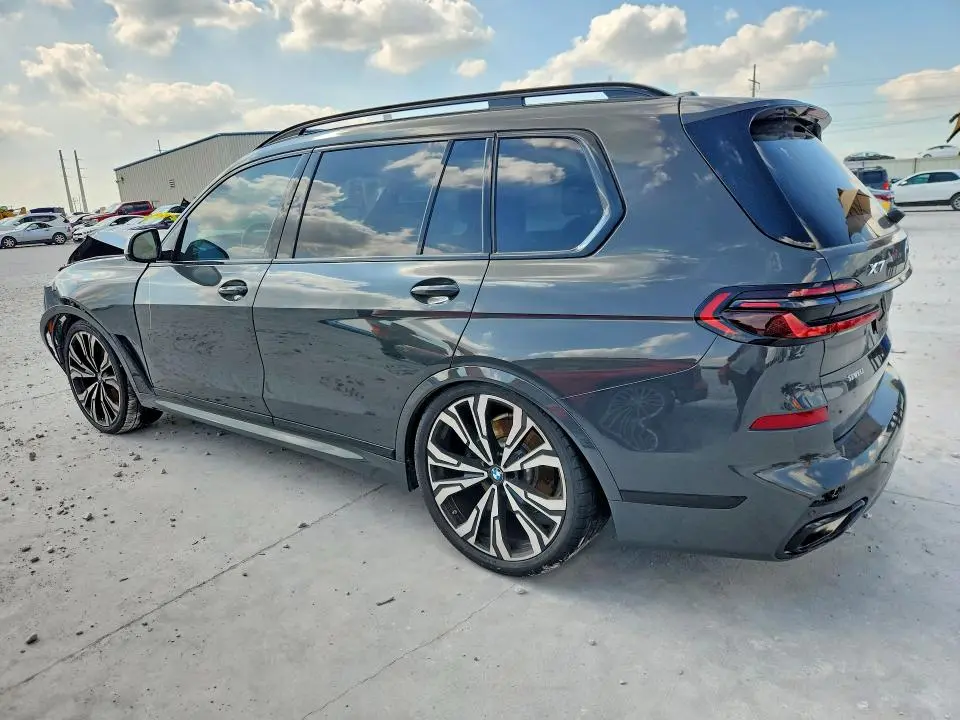 2025 BMW X7 XDRIVE40I  