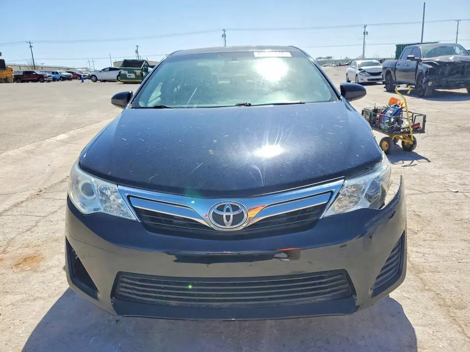 2012 TOYOTA CAMRY LE  
