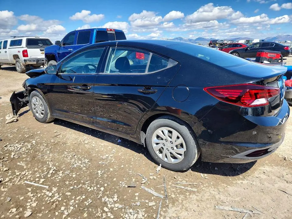 2020 HYUNDAI ELANTRA SE  