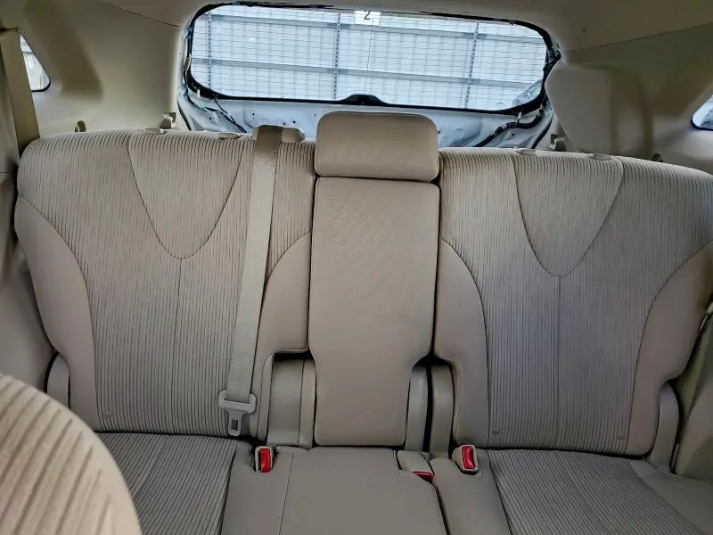 2014 TOYOTA VENZA LE  