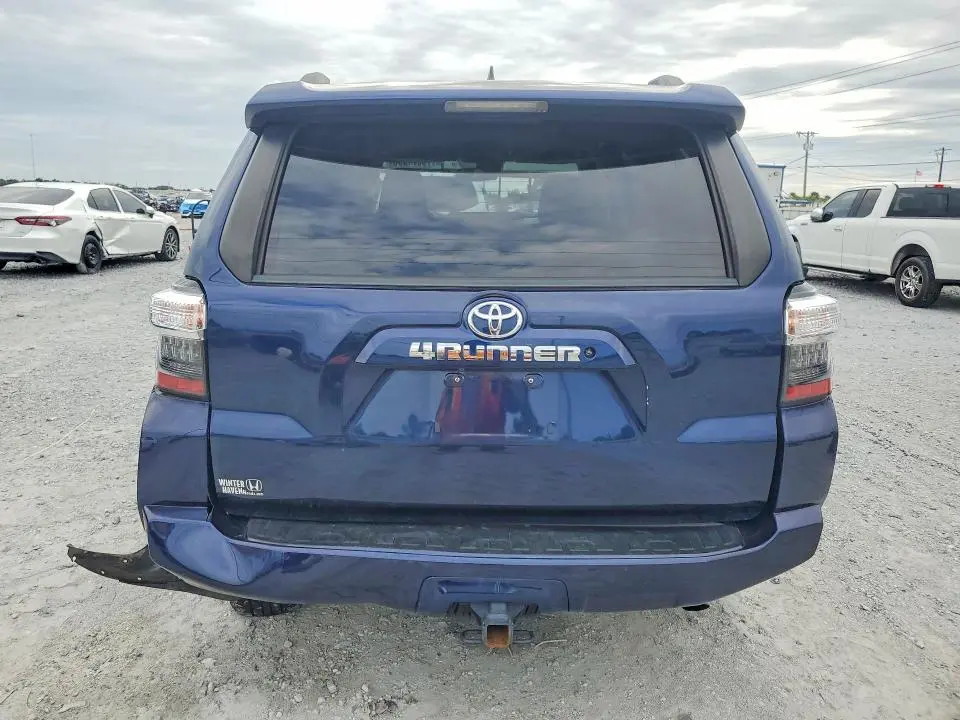 2020 TOYOTA 4RUNNER SR5  