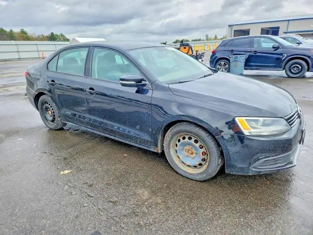2012 VOLKSWAGEN JETTA SE  