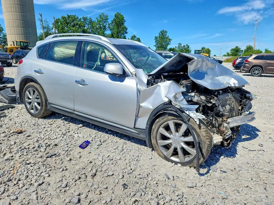 2016 INFINITI QX50 BASE  